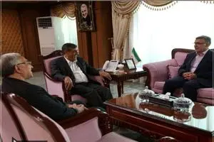 «ظفرقندی» دفتر کار خود در وزارت بهداشت را تحویل گرفت