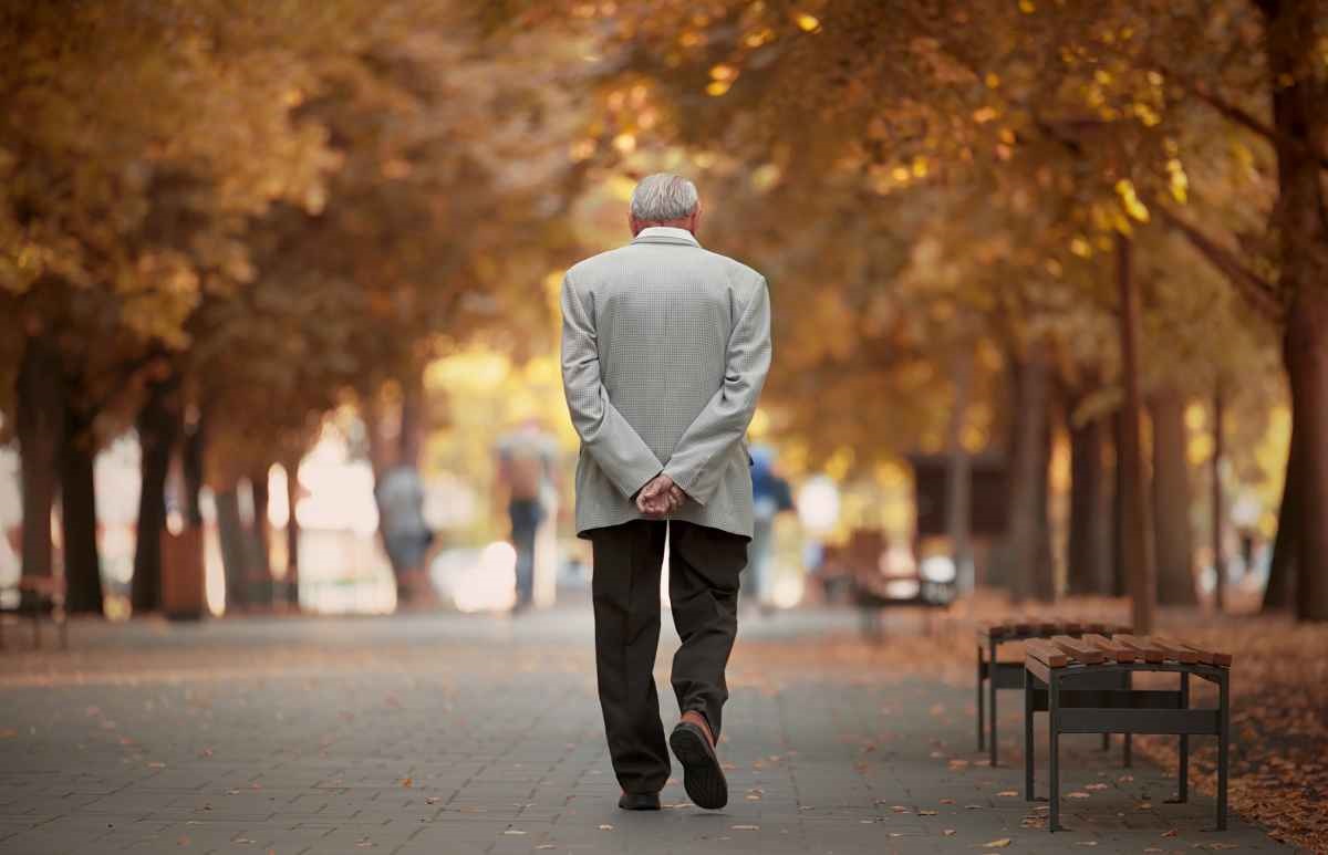 آینده سالمندی در ایران نگران‌کننده است/فقر خانوارهای سالمندسرپرست