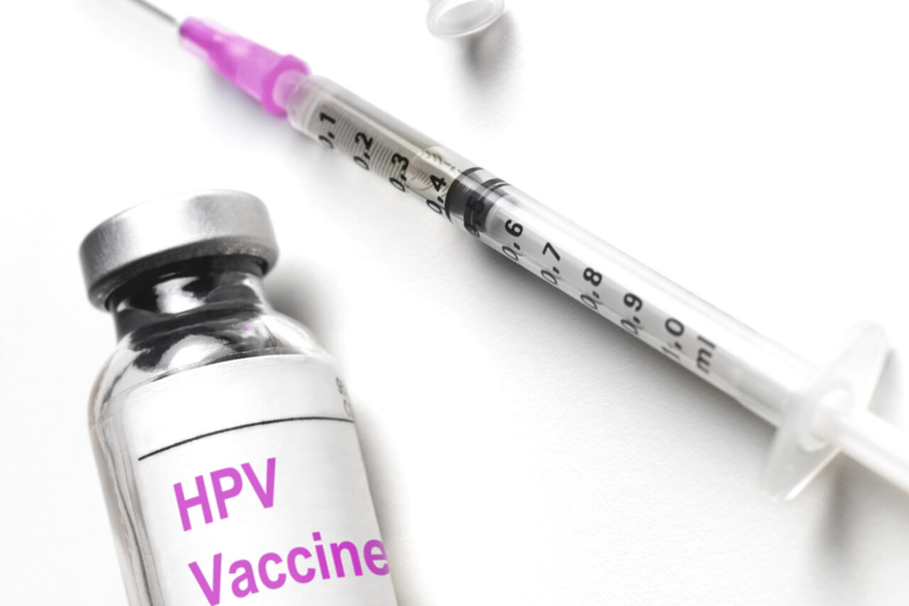 بازار سیاه واکسن تقلبی HPV جلوی داروخانه‌ها با قیمت‌ نجومی + عکس واکسن اصلی و تقلبی | بهترین زمان تزریق واکسن اچ‌پی‌وی