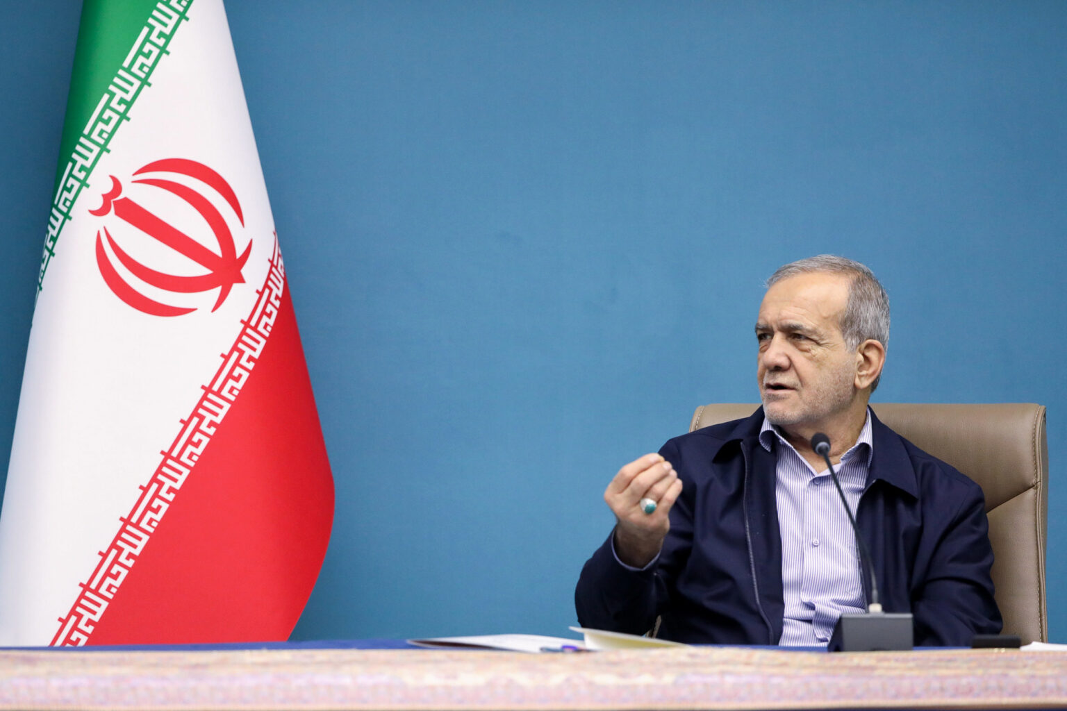 انتقاد تند پزشکیان از موج کارخانه‌ های بی‌ برنامه؛ «مجوز می‌دهیم بدون اینکه بدانیم چه می‌خواهیم بسازیم»